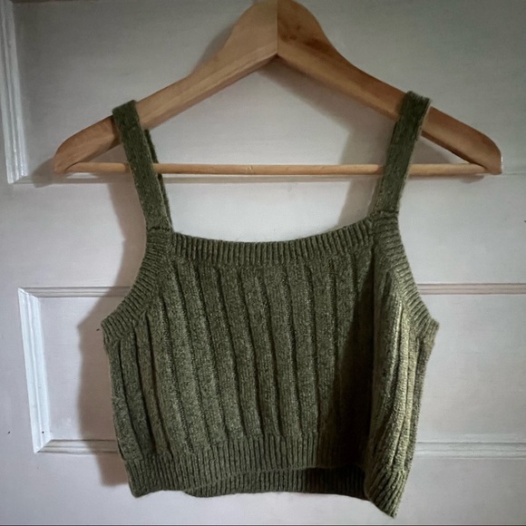 wild fable Tops - Wild Fable Cropped Knit Tank